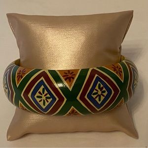 METROPOLITAN MUSEUM OF ART MMA BRACELET BANGLE MULTI COLOR PAINTED YELLOW GREEN